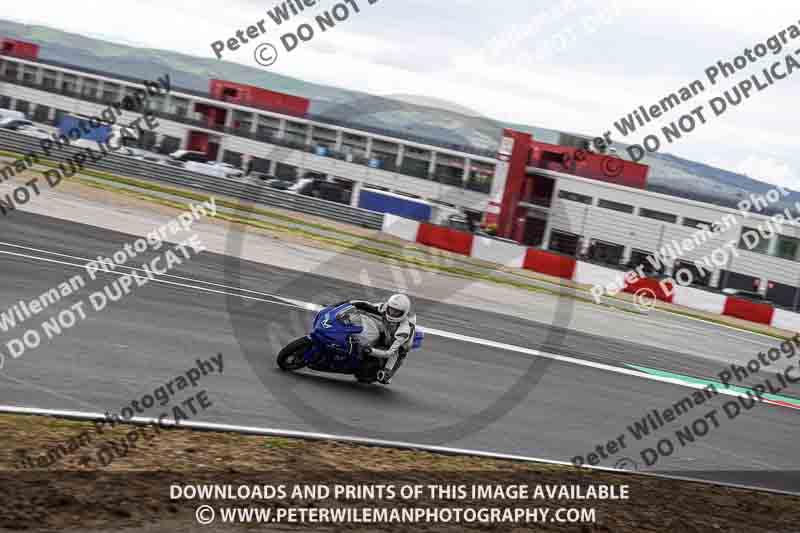 cadwell no limits trackday;cadwell park;cadwell park photographs;cadwell trackday photographs;enduro digital images;event digital images;eventdigitalimages;navarra;no limits trackdays;peter wileman photography;racing digital images;trackday digital images;trackday photos